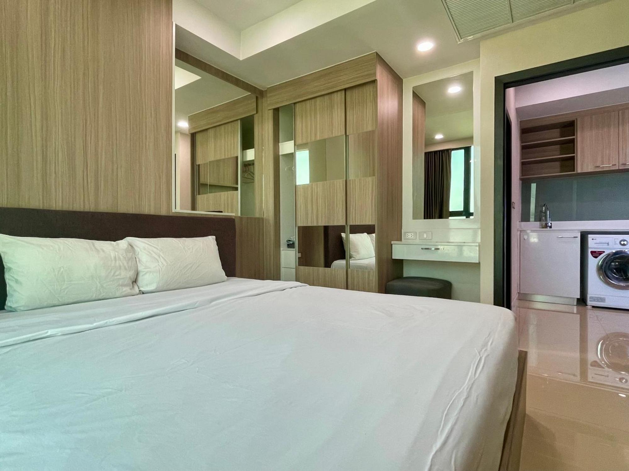 Dusit Grand View # Utrip * Jomtien Beach