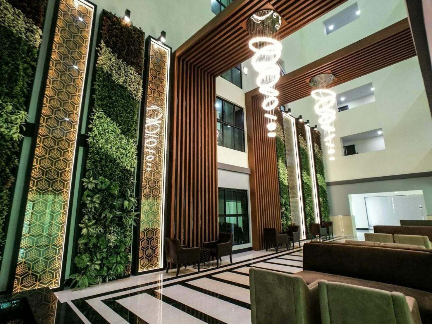 Dusit Grand View # Utrip Apartment Jomtien Beach